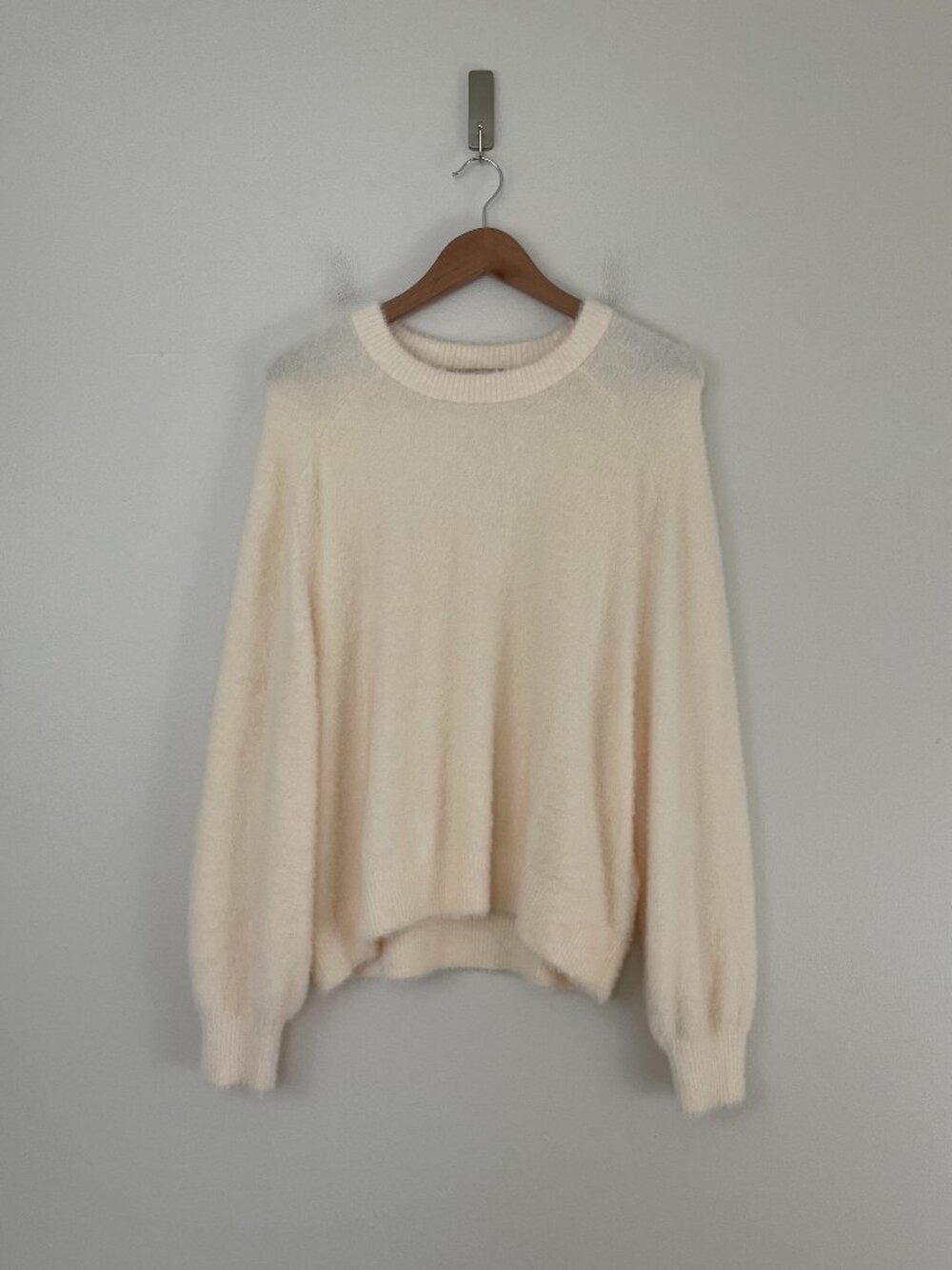 Aerie Cream Flurry Crew Neck Oversized Sweater Size Small